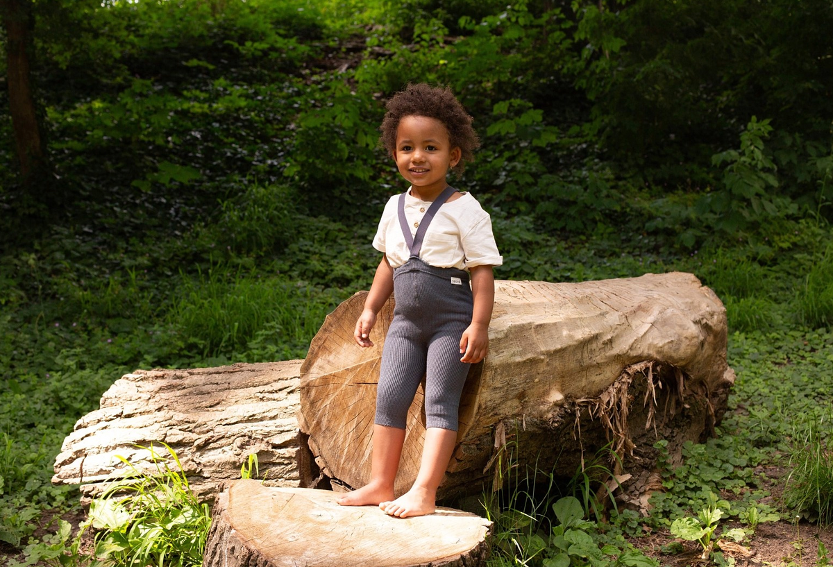 Kraťasy na Traky - Perlová Sivá